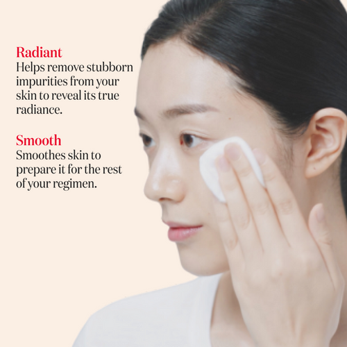 SK-II Facial Treatment Clear Lotion is a skin toner that evens and smooths skin for a glowing look